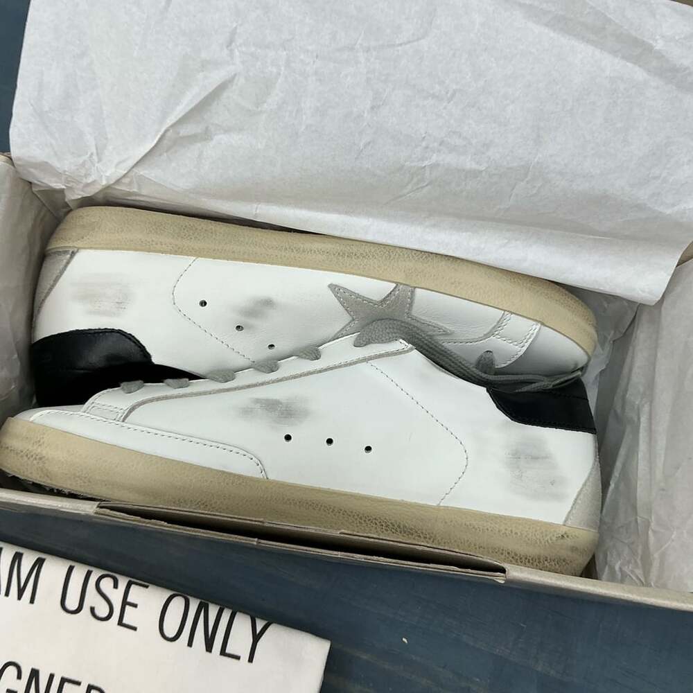 Golden Goose Super-Star w/black heel tab & metal stud lettering Women’s 38 8 - Picture 7 of 15